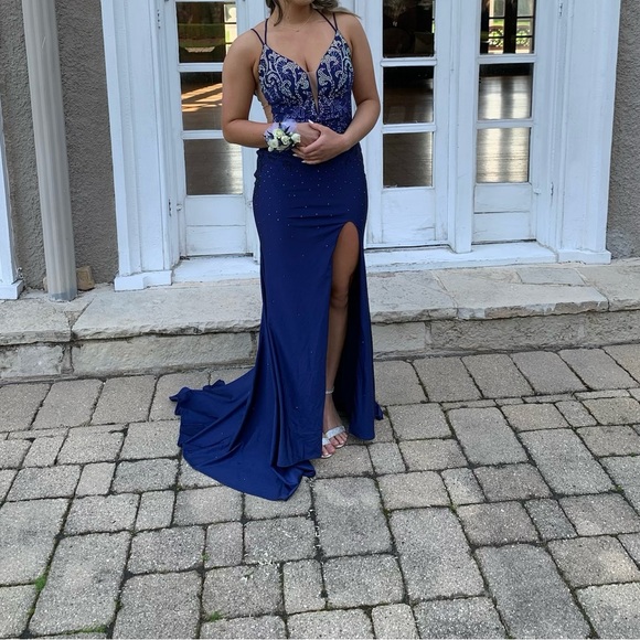 Prom Dress / Evening Gown … Worn Once - Picture 1 of 3